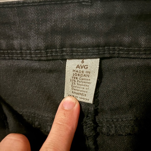 Size 6 black jean - Picture 2 of 2